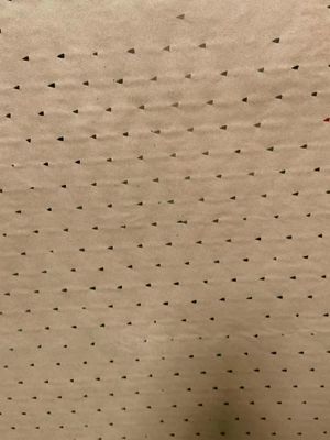 Permukaan halus Ketebalan 1,2mm Perforated Kraft Paper Untuk Pengemasan